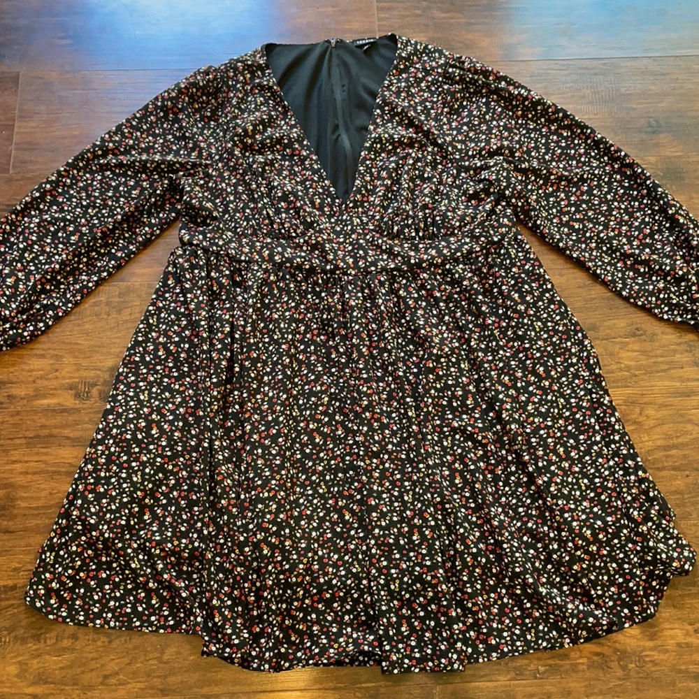 TORRID Black Floral Long Sleeve Skater Dress. Size 22. - Picture 8 of 12